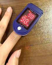 Load image into Gallery viewer, Fingertip Pulse Oximeter